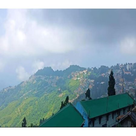Sona Lodge, Siliguri Buitenkant foto