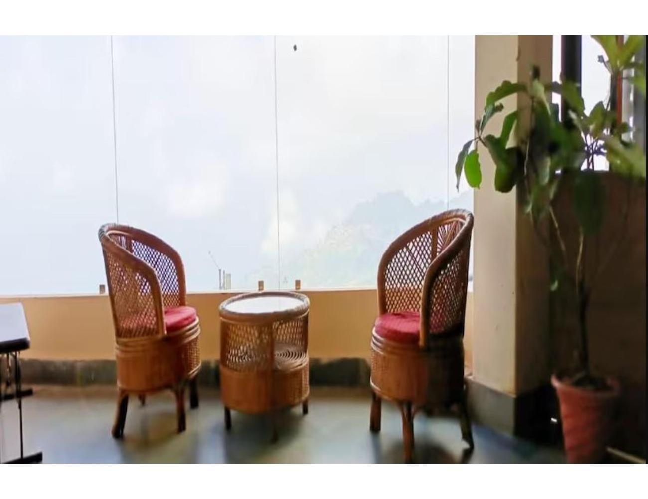 Sona Lodge, Siliguri Buitenkant foto